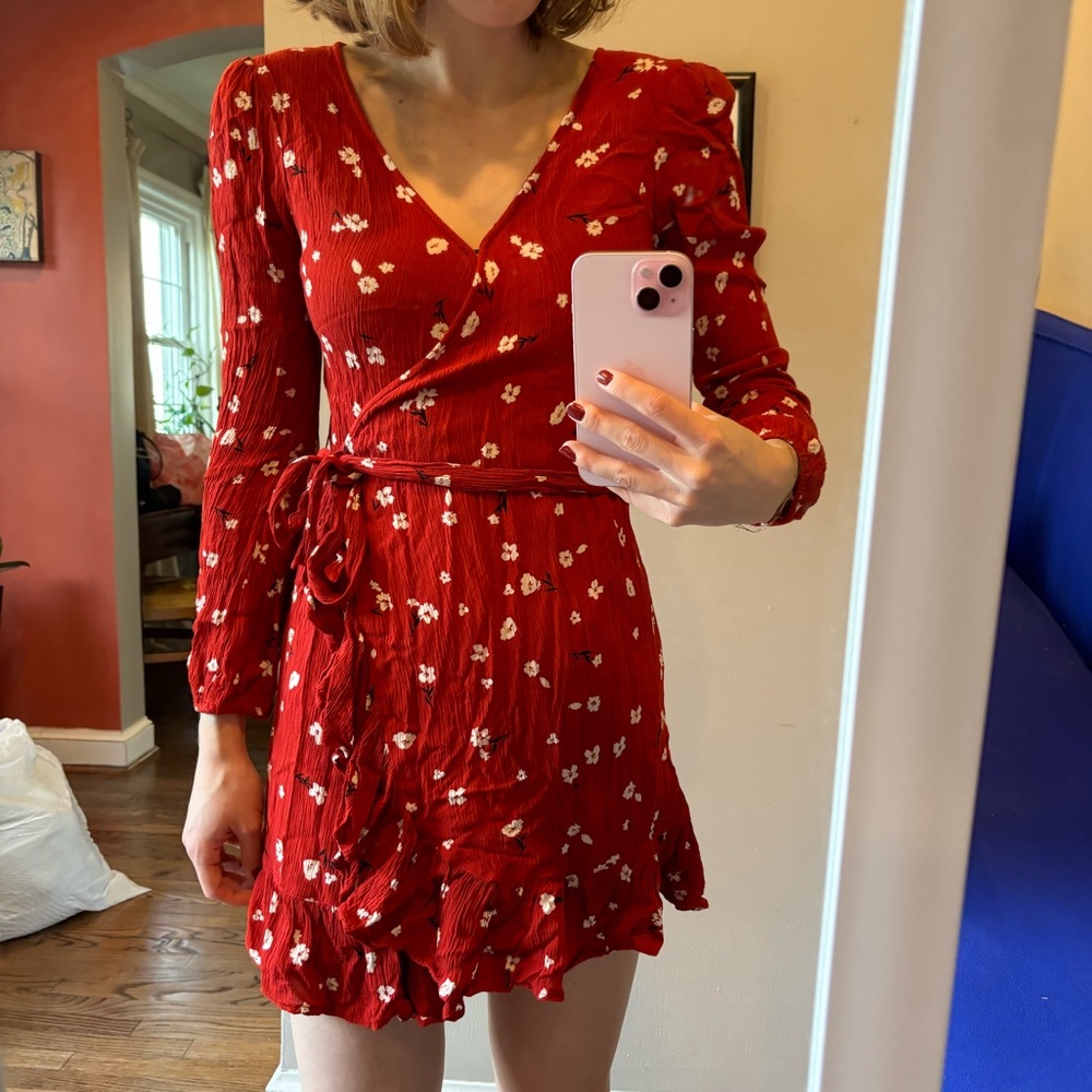 Like new Billabong red wrap dress size Small